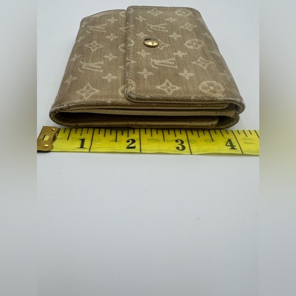 Louis Vuitton Mini Lin Elise Wallet - Picture 5 of 9